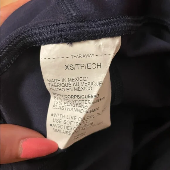 Under Armour Athletic Compression Shorts Size XS - Picture 2 of 2